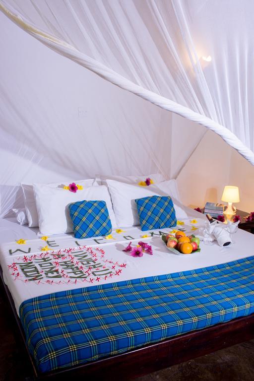 Kinondo Poa Hotel Diani Beach Szoba fotó