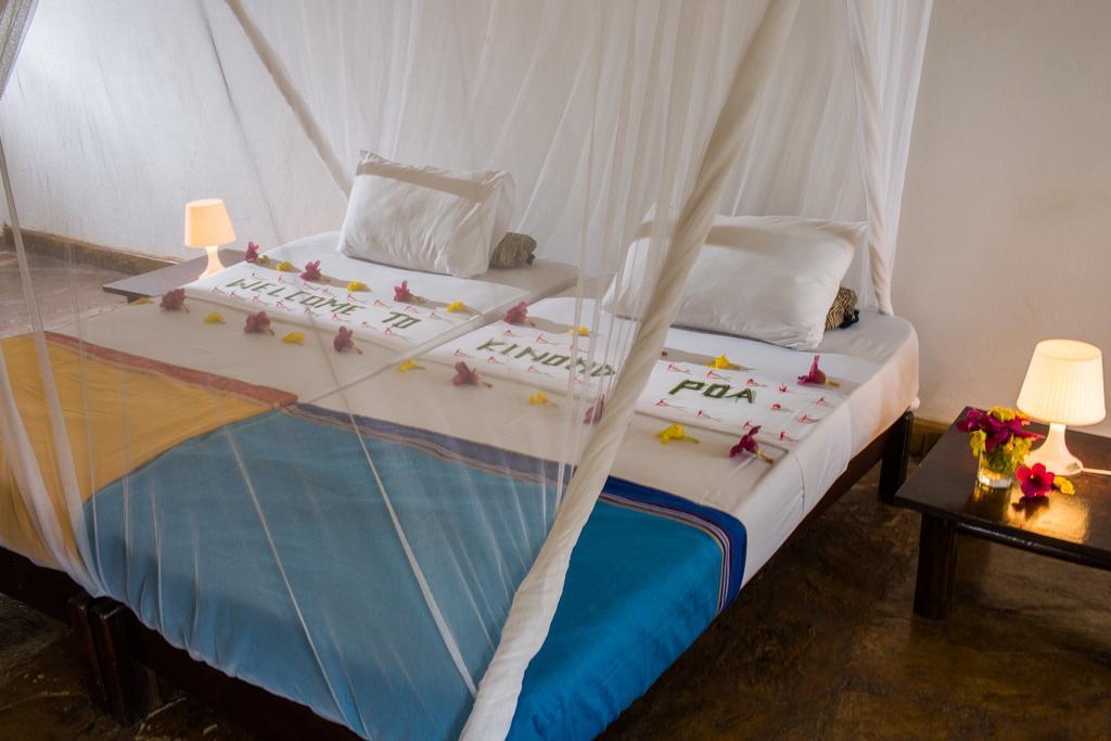 Kinondo Poa Hotel Diani Beach Szoba fotó