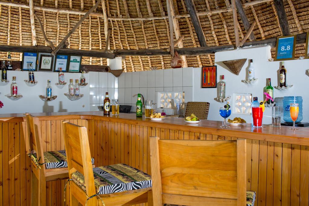Kinondo Poa Hotel Diani Beach Kültér fotó